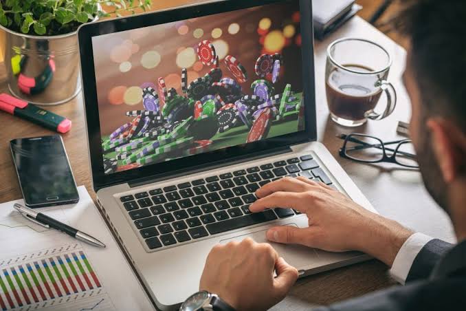 Online Casino στην Ελλάδα Οδηγός για Παιχνίδια και Προσφορές Online Casino στην Ελλάδα Οδηγός για Παιχνίδια και Προσφορές